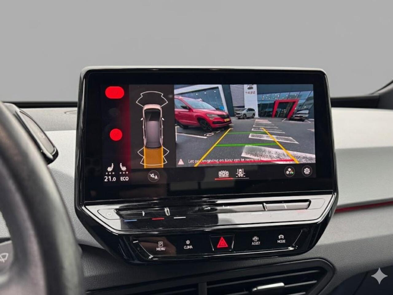 Volkswagen ID.3 First Plus 58 kWh 204PK | Climate control | Achteruitrijcamera | Stoelverwarming |