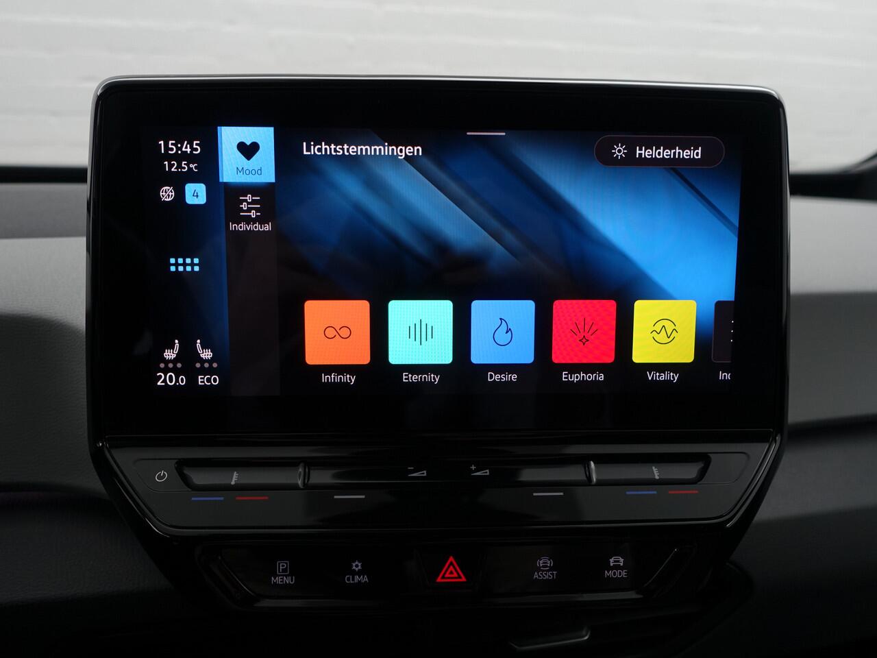Volkswagen ID.3 First Plus 58 kWh Aut- Stuur/Stoelverwarming, CarPlay, Sfeerverlichting, Ada Cruise, Standkachel, Xenon led, Dynamic Select
