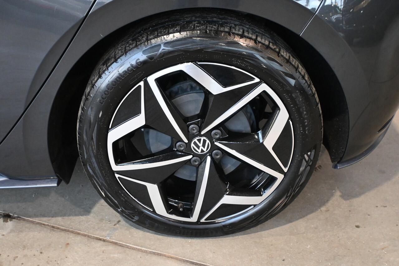 Volkswagen ID.3 First Plus 58 kWh Navigatie Stoel/Stuur verwarming Carplay Camera Inruil Mogelijk!