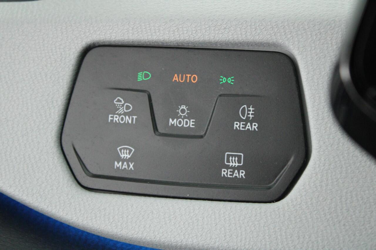 Volkswagen ID.3 First Plus 58 kWh 204pk SOH 87% Camera Matrix Adaptive Cruise Navigatie Stoel+stuurverwarming