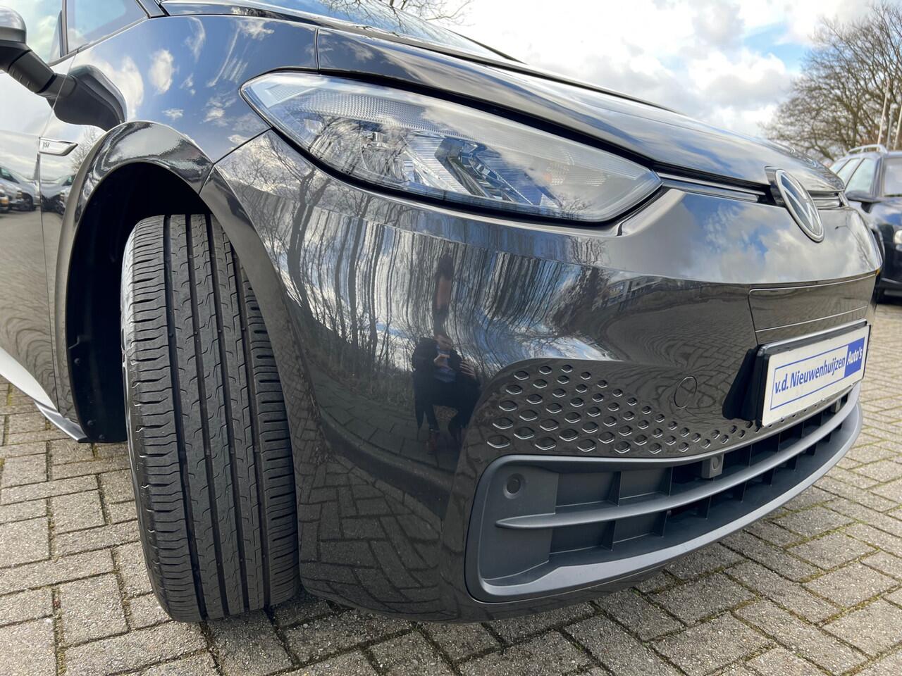 Volkswagen ID.3 First 58 kWh | Stoelverwarming | Info: 0492588974 Info Bas: 0492-588982