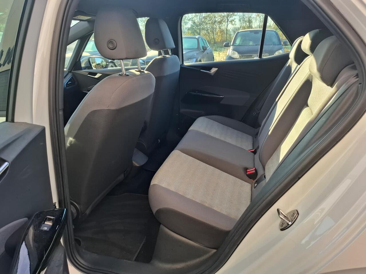 Volkswagen ID.3 First 58kWh Navi Ecc Adap.Cruise Apple Carplay Android Auto Pdc Bluetooth Keyless Led Rijstrooksensor IQ Drive Stoel+Stuurverwarming SOH 90% 1e Eigenaar Origineel Nederlandse Auto