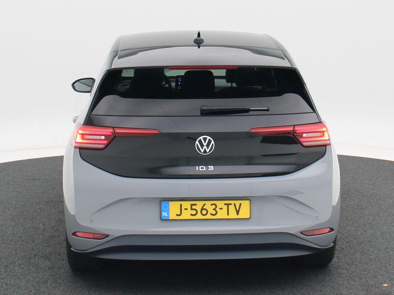 Volkswagen ID.3 First Plus 58 kWh 204 Pk Automaat | Cruise Control | Climate Control | Stoelverwarming | Stoelverwarming | Navigatie | Camera | Carplay | 19 inch | 66.488 Km!!