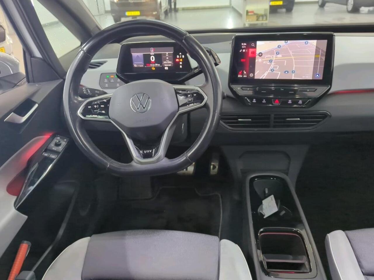 Volkswagen ID.3 First Max 58 kWh | Panoramadak | Stoel / Stuur verwarming