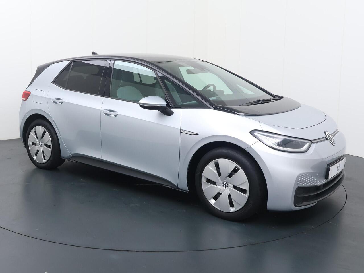 Volkswagen ID.3 Business 58 kWh | 204 PK | Matrix LED koplampen | Adaptive cruise control | Verwarmde voorstoelen | Apple Carplay/Android Auto |