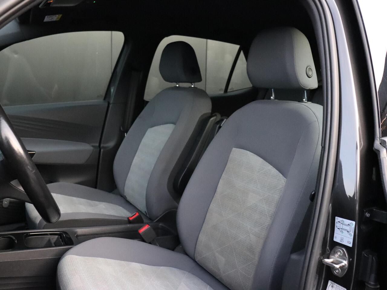 Volkswagen ID.3 First 58 kWh | PDC | SOH 91% | CRUISE | NAVI | APPLE CARPLAY | STOEL/STUURVERW. |