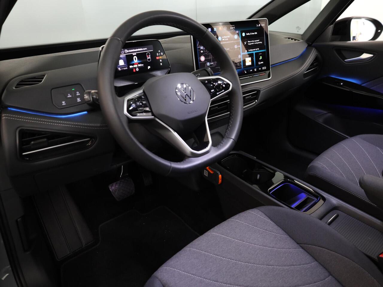 Volkswagen ID.3 Pure Business 52 kWh Steunhaak| Navi| 19'LM-velgen| Stuur- en voorstoelen verwarmd