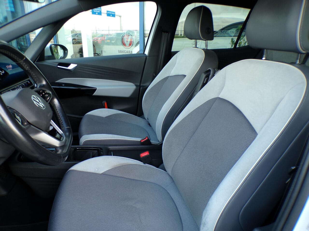 Volkswagen ID.3 First Plus 58 kWh, SOH 94% / Full LED / Carplay + Android Auto / Camera + Sensoren / Adaptive Cruise / 19' LMV