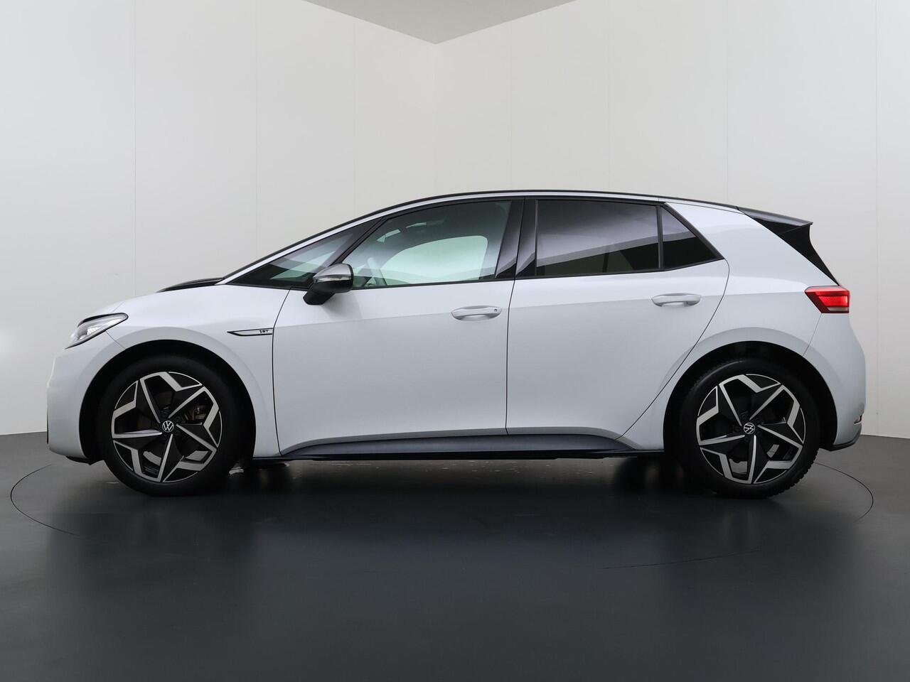 Volkswagen ID.3 Pro Performance 1st Plus SOH:89% STOEL + STUUR VERWARMING | MATRIX LED- CAMERA | KEYLESS | ORGINEEL NL AUTO / NAP RIJKLAARPRIJS INCL. 12MND BOVAG GARANTIE