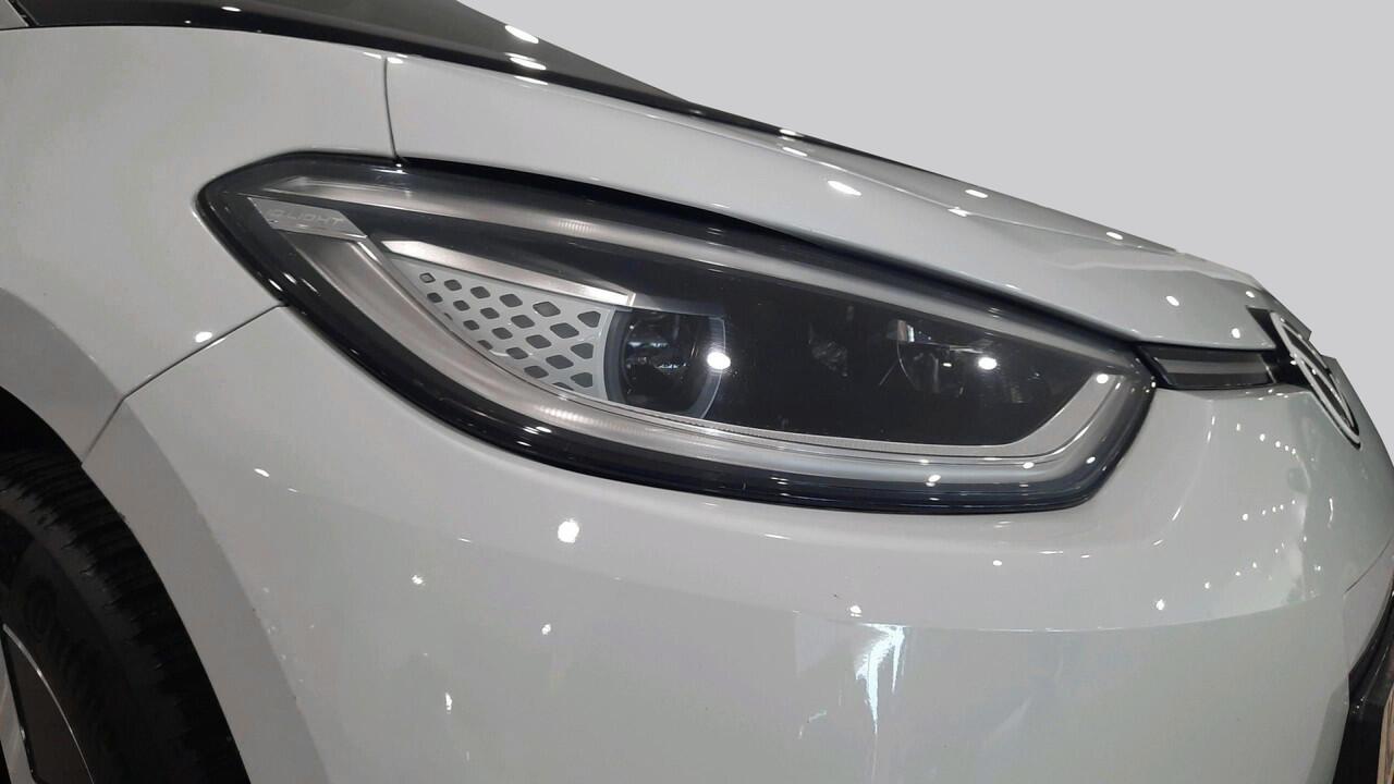 Volkswagen ID.3 First Edition Plus 58 kWh | Camera | 19" velgen | App Connect |