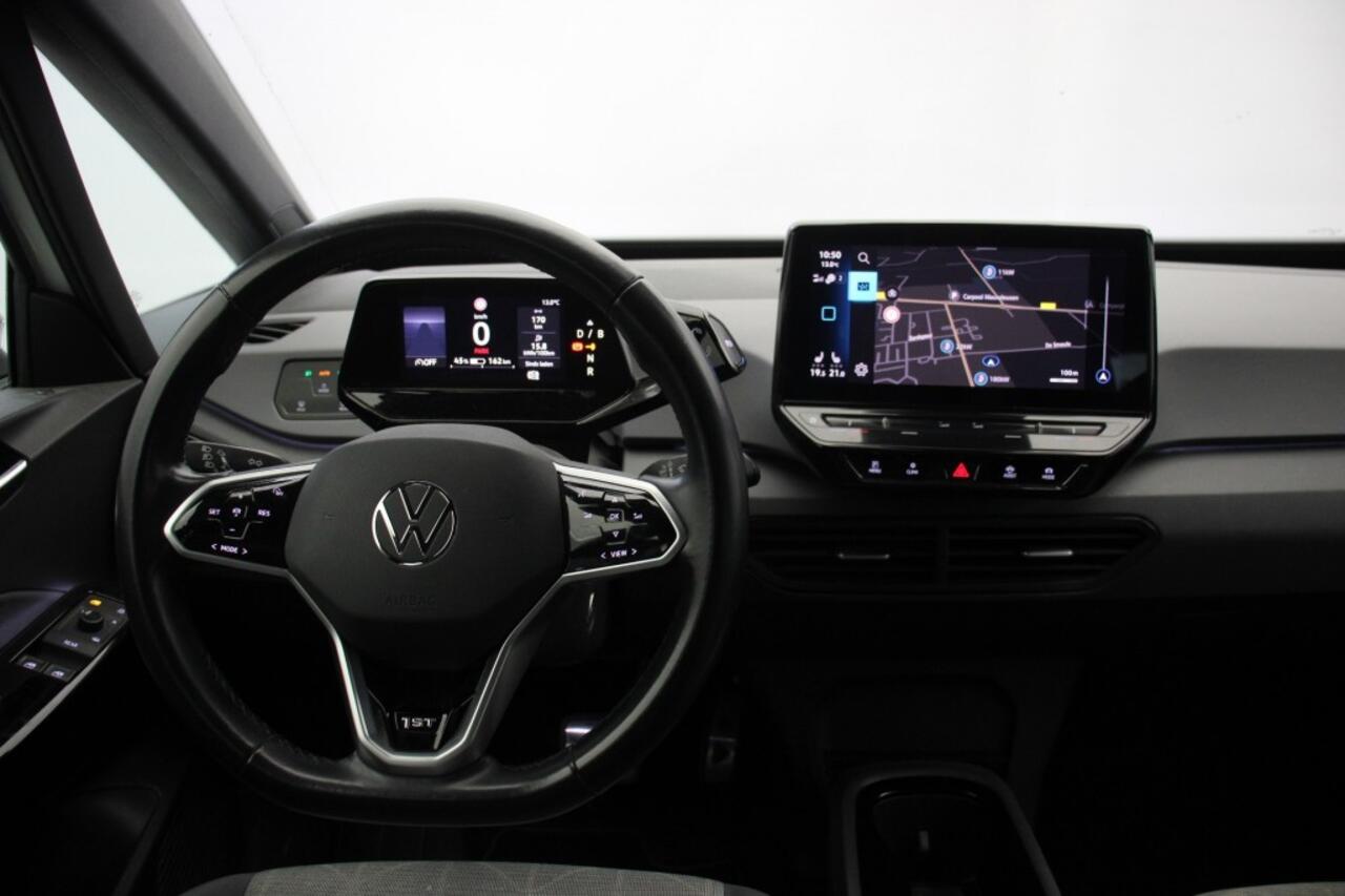 Volkswagen ID.3 First 58 kWh - Carplay, Navi, Stoelverw. Cruise