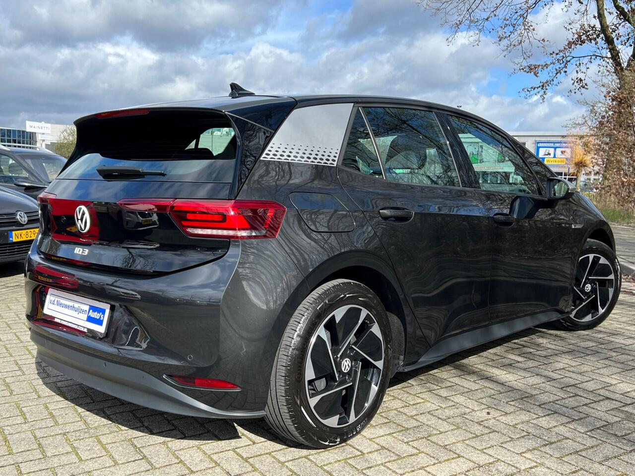 Volkswagen ID.3 First 58 kWh | Stoelverwarming | Info: 0492588974 Info Bas: 0492-588982