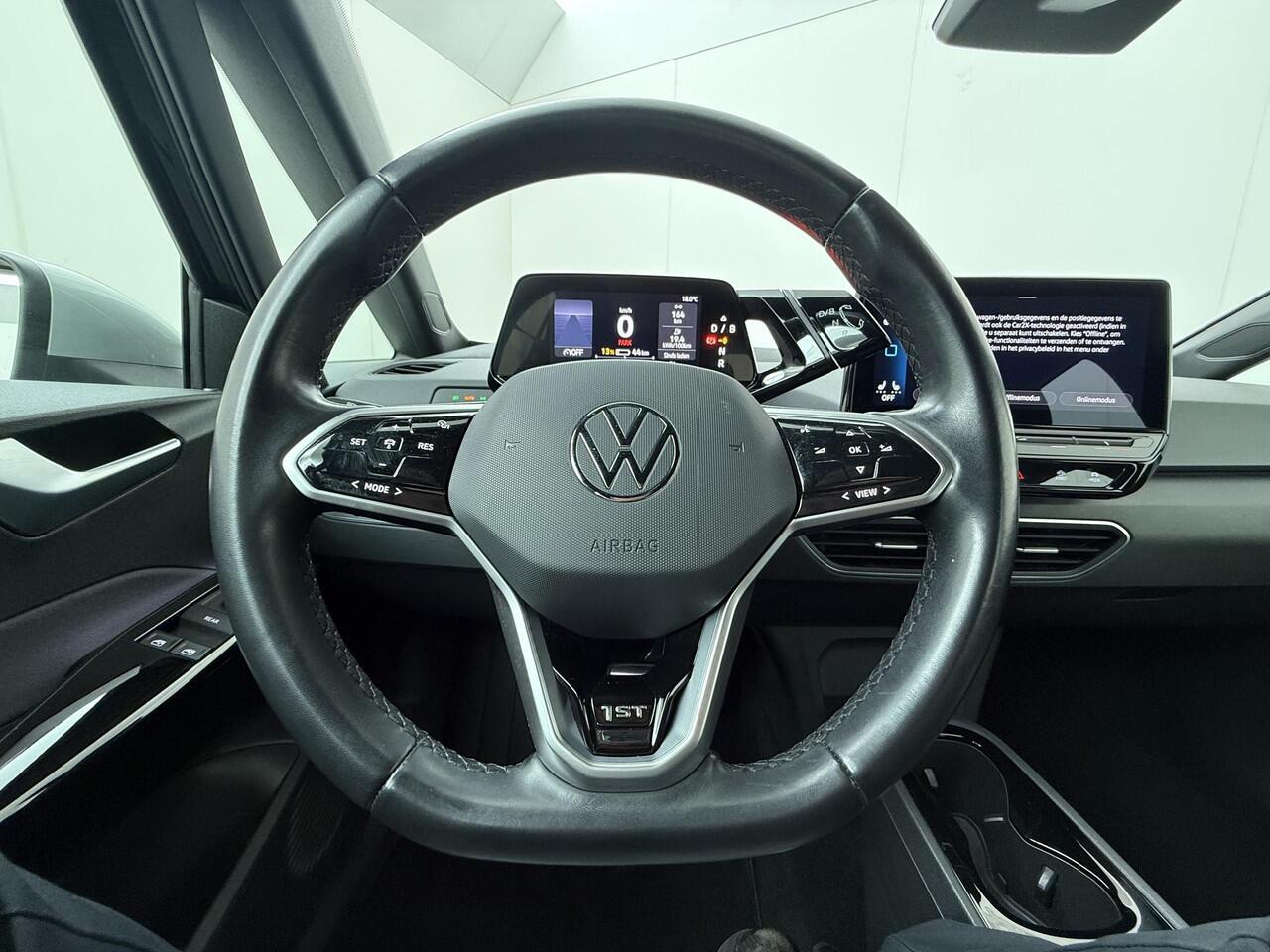 Volkswagen ID.3 First 58 kWh | 204 PK | SoH 89% | Navigatiesysteem | Adaptive cruise control | Voorstoelen verwarmd | Apple Carplay/Android Auto |