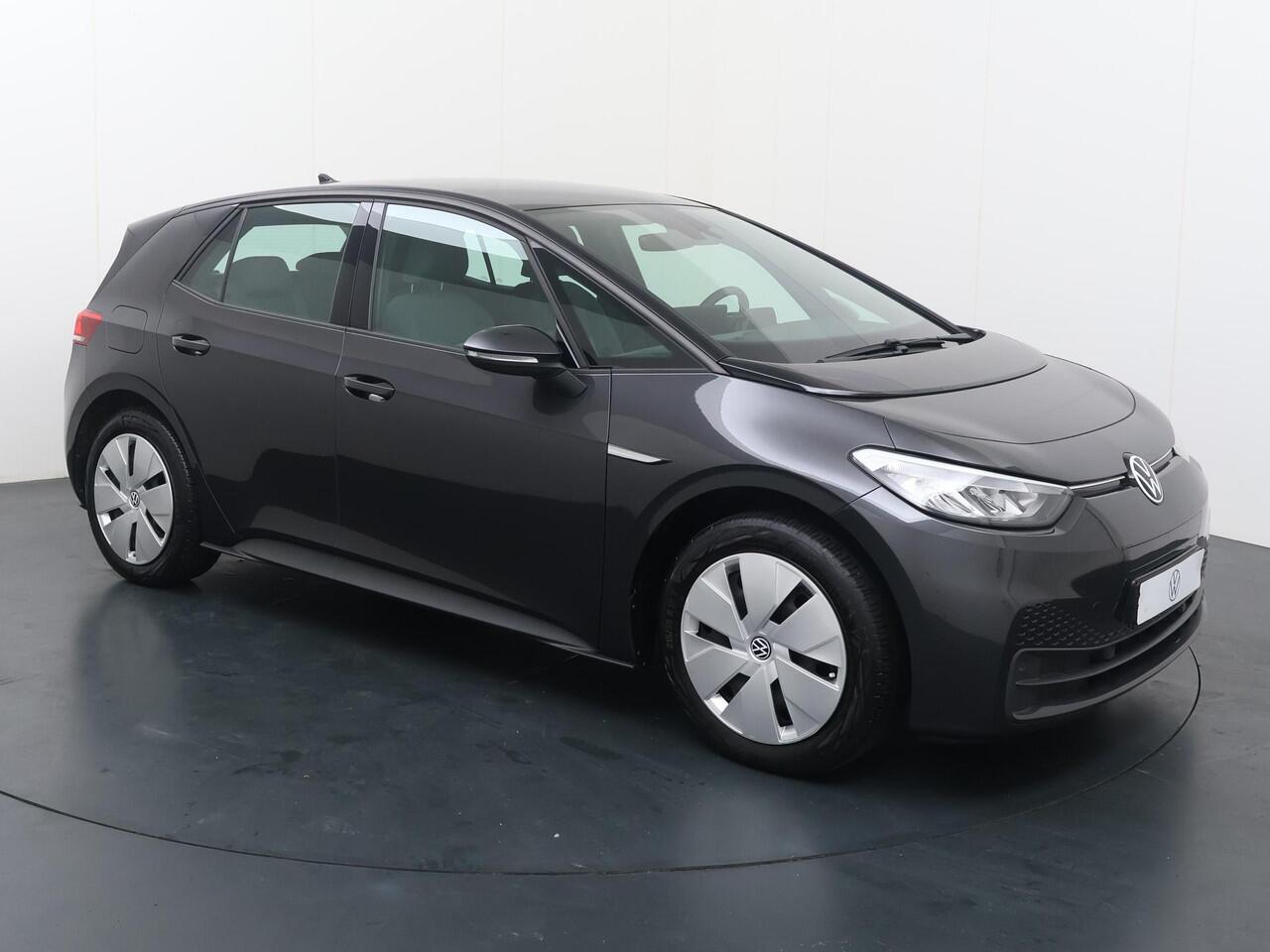 Volkswagen ID.3 Pure 45 kWh | 150 PK | SoH 89%| Adaptive cruise control | Climate control | Navigatiesysteem |