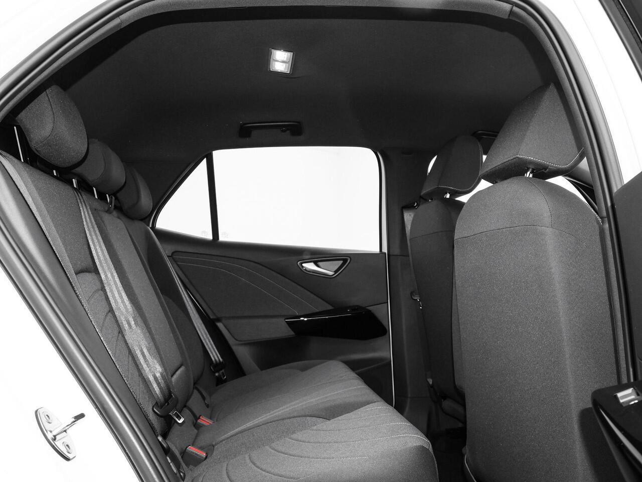 Volkswagen ID.3 Pro Limited Edition 58 kWh accu 204 PK · Achteruitrijcamera · Draadloze telefoonlader · · Prijs incl. inruilpremie ·