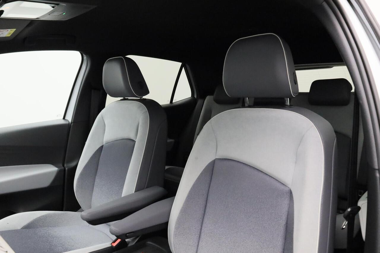 Volkswagen ID.3 Pro 58 kWh 204 pk - incl. BTW | Stuur-/stoelverwarming | Achteruitrijcamera | Navigatie