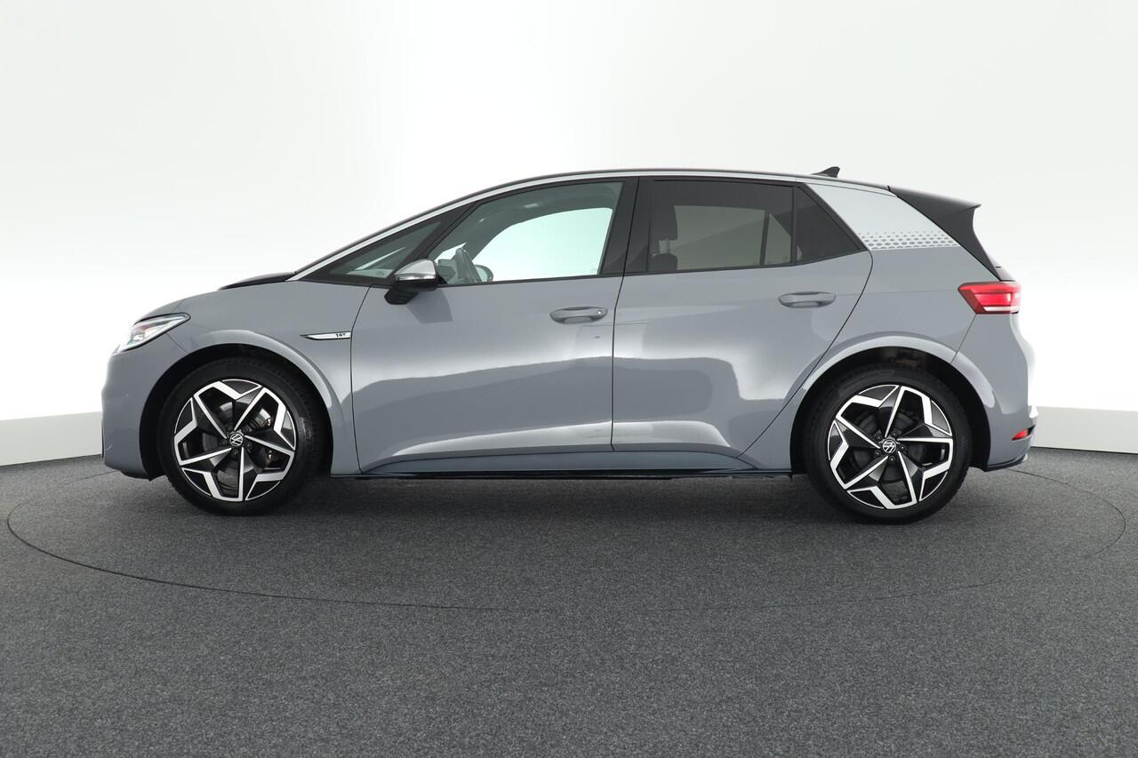 Volkswagen ID.3 First Plus 58 kWh 204pk SOH 87% Camera Matrix Adaptive Cruise Navigatie Stoel+stuurverwarming