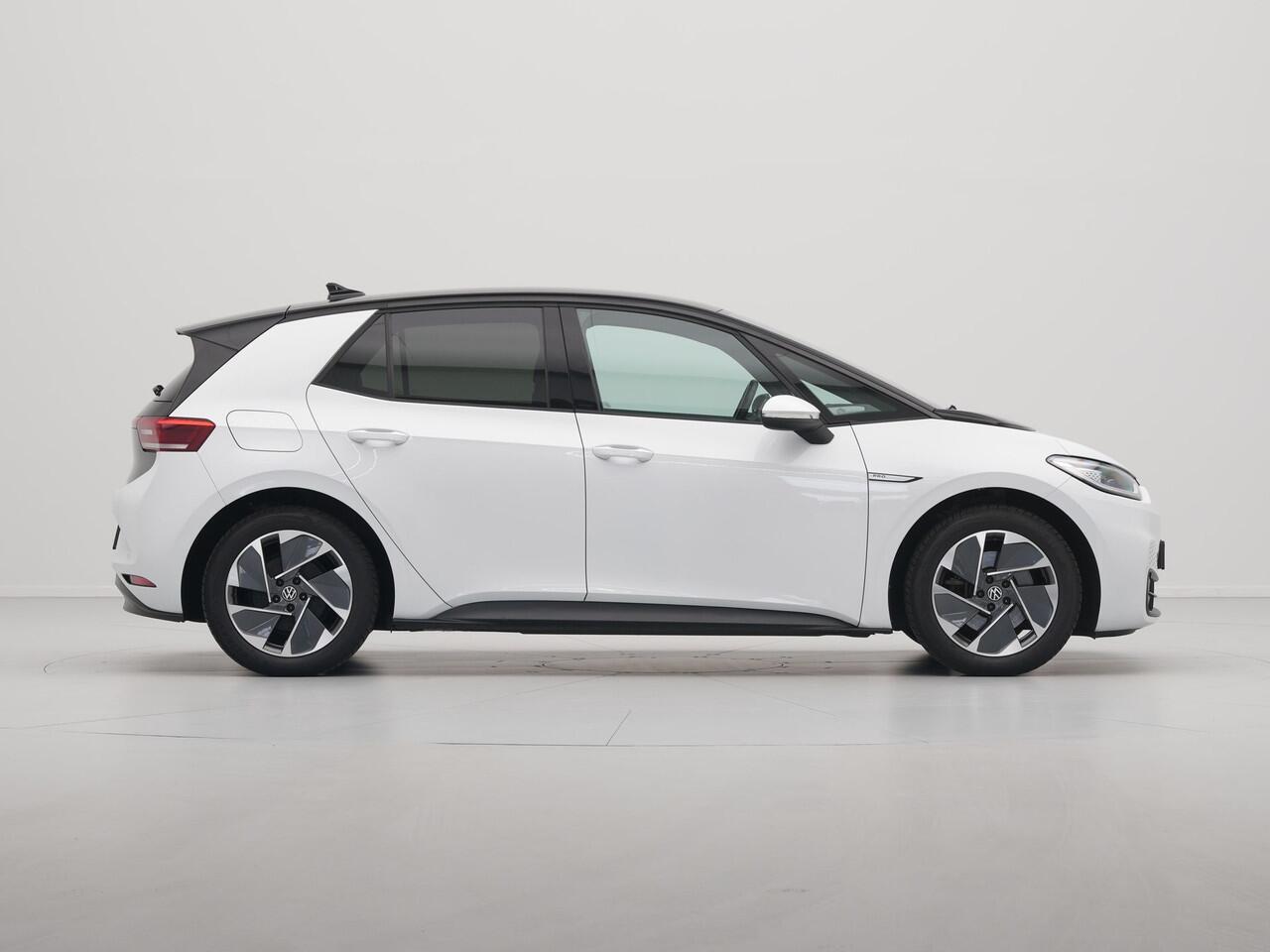 Volkswagen ID.3 Life 58 kWh 204pk Camera Led Matrix Keyless Privacy glass warmtepomp 298