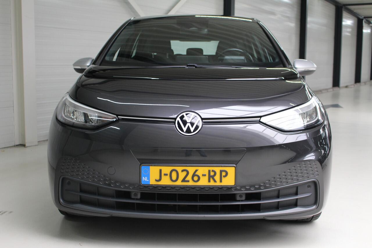 Volkswagen ID.3 First 58 kWh 150 kW / 204 PK Navigatie | Lichtmetalen velgen | Stoel en Stuurverwarming |