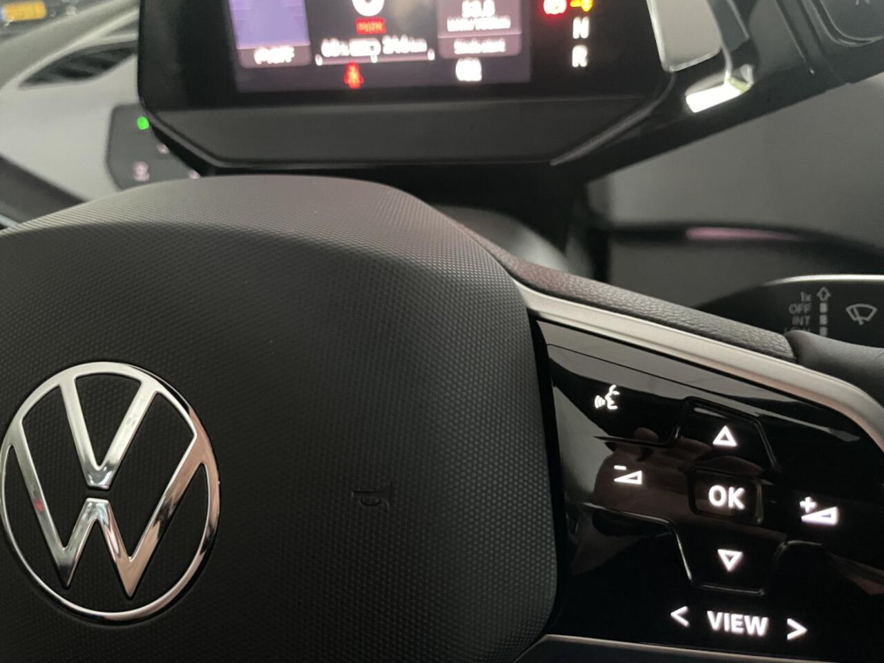 Volkswagen ID.3 Pro Advantage 58 kWh NIEUW! Automaat - Cruise control - Airco - Parkeersensoren - achteruitrijcamera - navigatie - Multifunctioneel stuurwiel