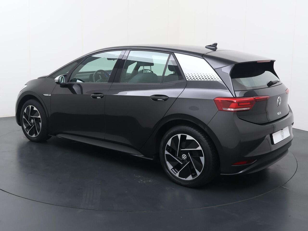 Volkswagen ID.3 First 58 kWh | 204 PK | SoH 89% | Navigatiesysteem | Adaptive cruise control | Voorstoelen verwarmd | Apple Carplay/Android Auto |