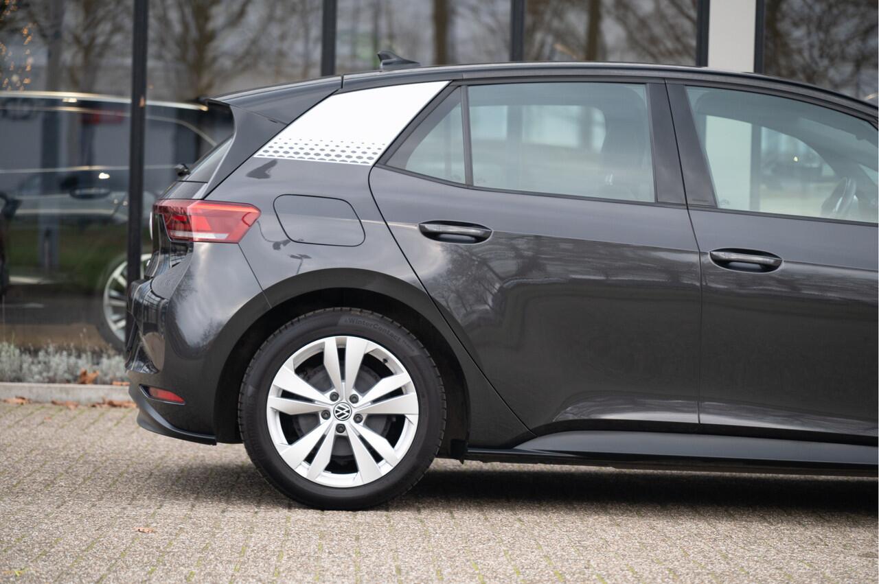 Volkswagen ID.3 First 58 kWh | Adapt. Cruise | Navi | Stoelverw. | PDC V+A | 18" | Opt. Zo + Wi set