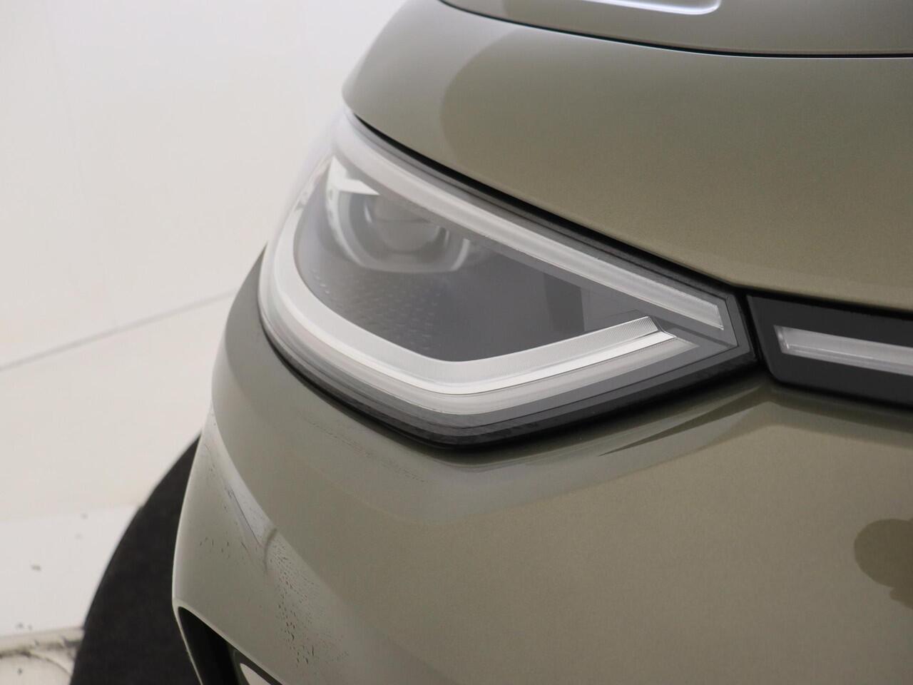 Volkswagen ID.3 Pro Business | Achterlichten LED, luxe uitgevoerd incl. dynamische knipperlichten | Airconditioning automatisch, 2-zone (Climatronic) | Buitenspiegels elektrisch instel-, verwarm- en inklapbaar