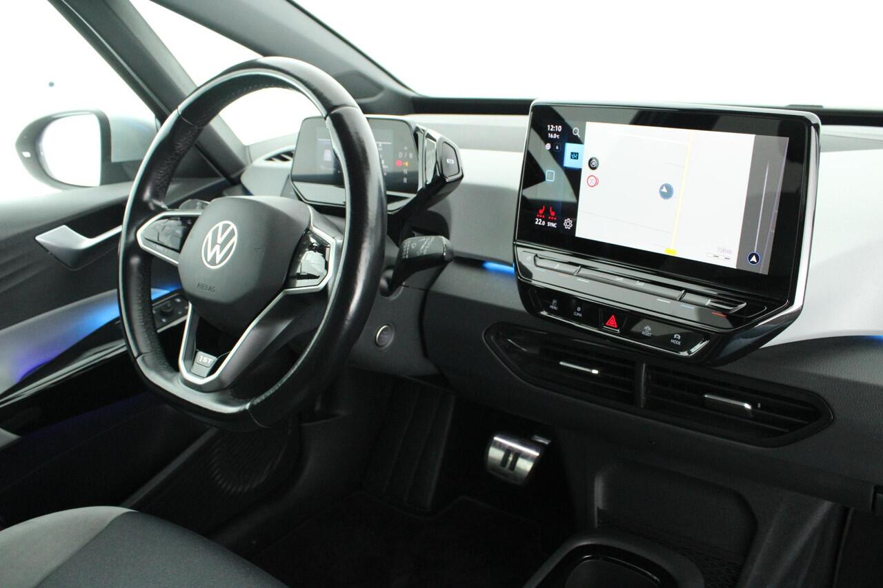 Volkswagen ID.3 First Plus 58 kWh 204pk SOH 87% Camera Matrix Adaptive Cruise Navigatie Stoel+stuurverwarming