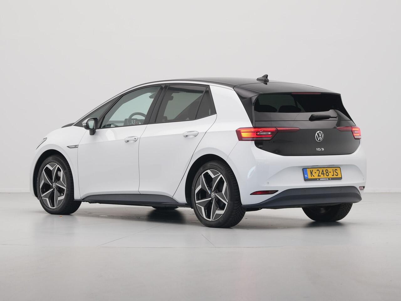 Volkswagen ID.3 First Plus 58 kWh 204pk Camera Navigatie Carplay Stoel/Stuurverwarming Pdc Acc 89