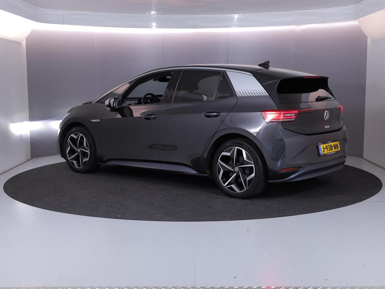 Volkswagen ID.3 First Plus 58 kWh 204pk|19'LM-velgen| Matrix LED| verwarmde voorstoelen| SOH 88%