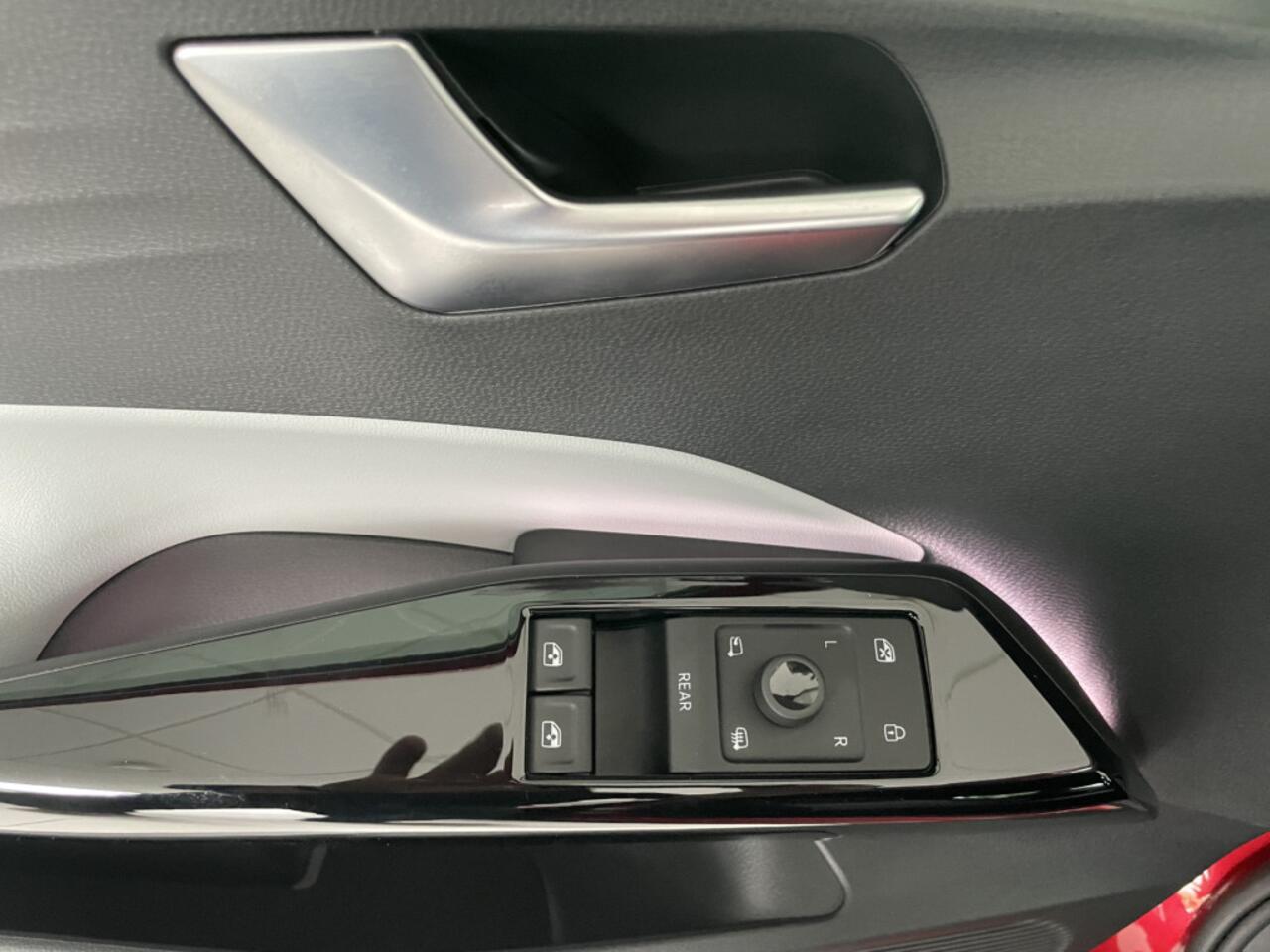 Volkswagen ID.3 Pro Advantage 58 kWh NIEUW! Automaat - Cruise control - Airco - Parkeersensoren - achteruitrijcamera - navigatie - Multifunctioneel stuurwiel