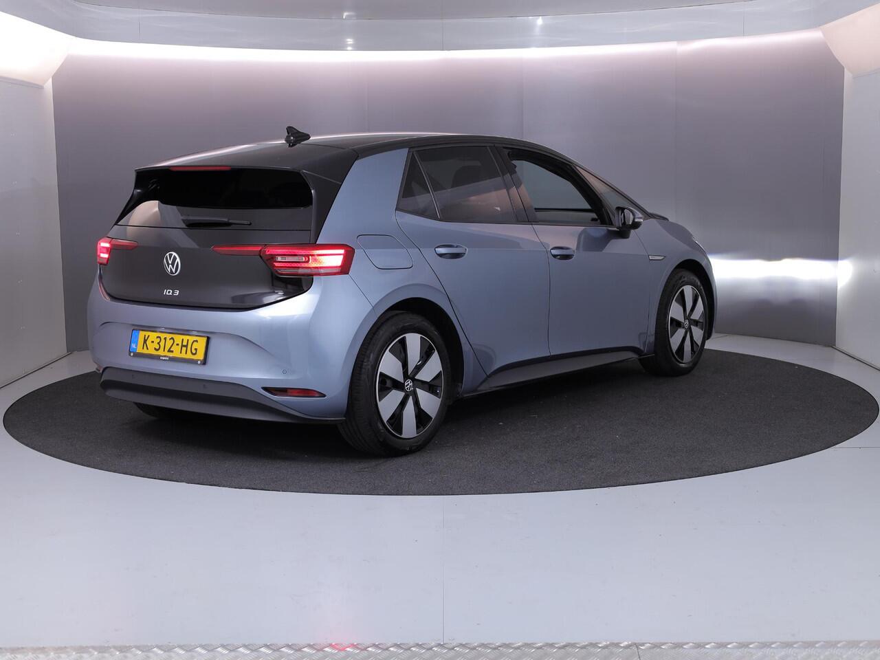 Volkswagen ID.3 Business 58 kWh 204 pk | Navigatie | Parkeersensoren | Achteruitrijcamera | Stoelverwarming | Matrix LED koplampen | 85% accu