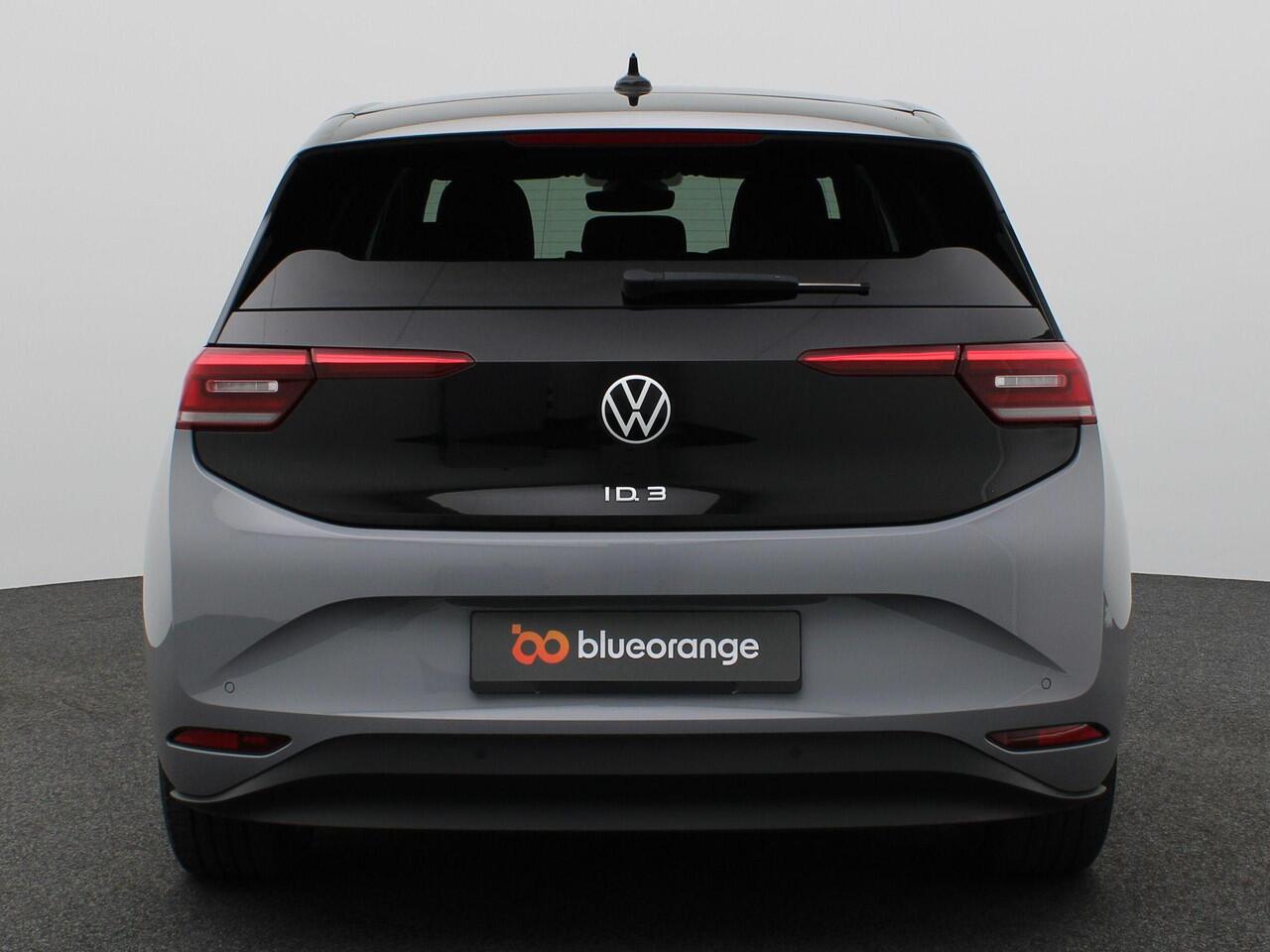 Volkswagen ID.3 Pro 58 kWh 204PK Aut. Matrix-LED Verlichting, Keyless, Achteruitrijcamera, Navi, Alarm, Stoel-Stuurverwarming, Elektr. inkl. spiegels, 18" LM Velgen, Adaptieve Cruise Control