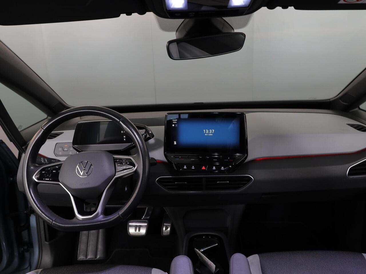 Volkswagen ID.3 Business 58 kWh 204 pk | Navigatie | Parkeersensoren | Achteruitrijcamera | Stoelverwarming | Matrix LED koplampen | 85% accu