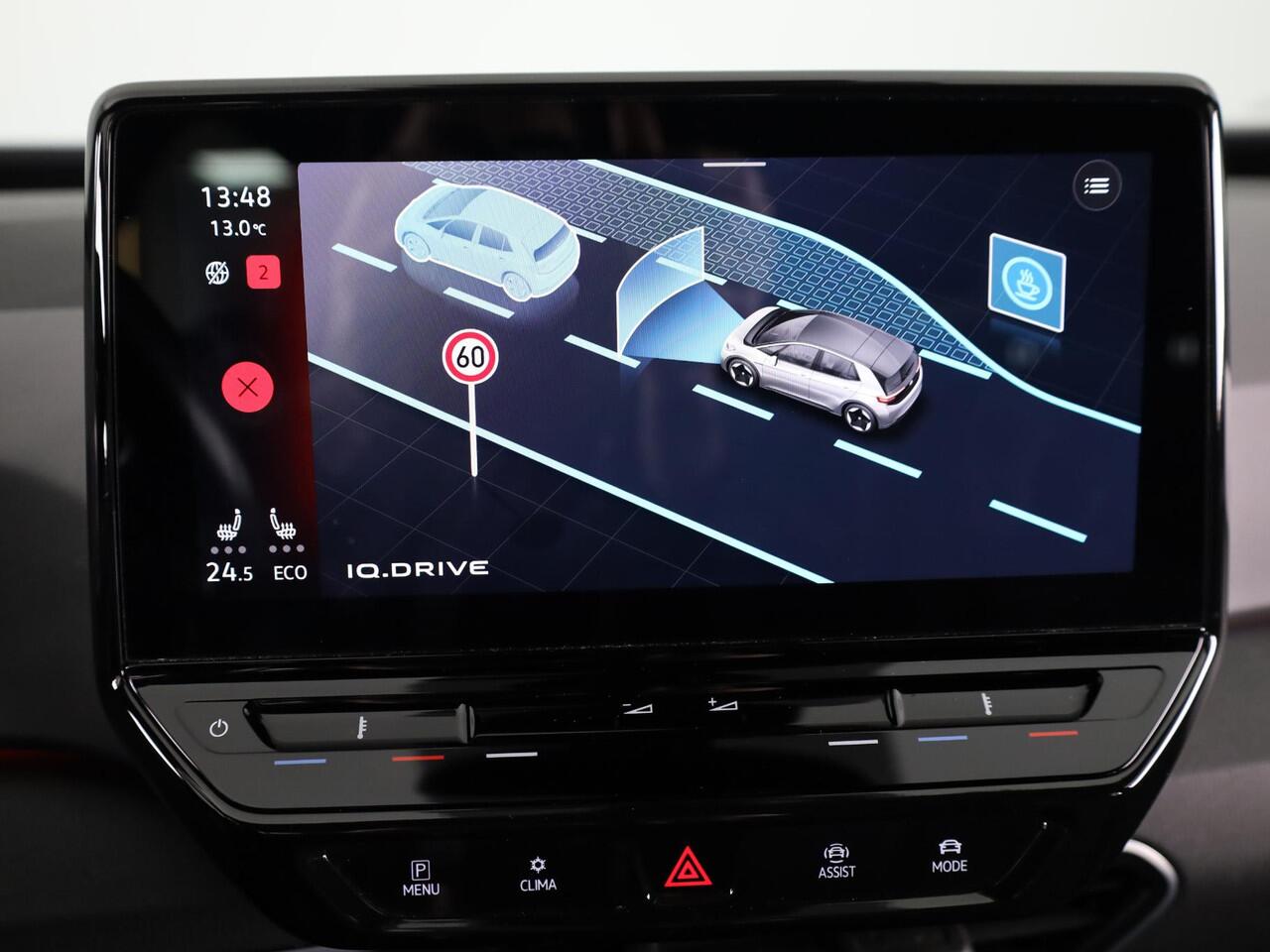 Volkswagen ID.3 First 58 kWh 204 PK | Navigatie | Parkeersensoren | Stoelverwarming | Apple car play / android auto