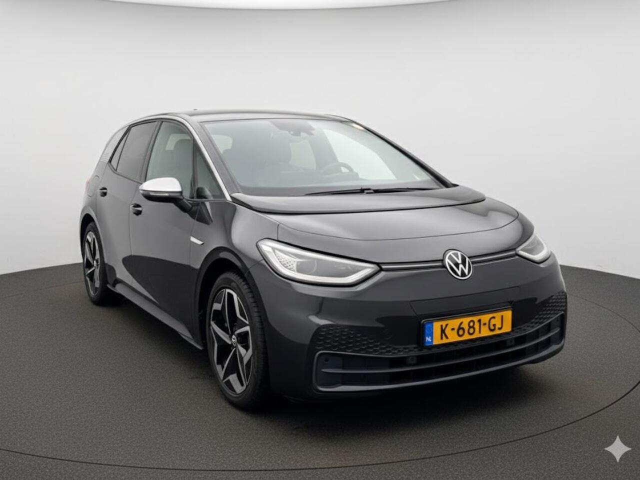Volkswagen ID.3 First Plus 58 kWh 204PK | Climate control | Achteruitrijcamera | Stoelverwarming |