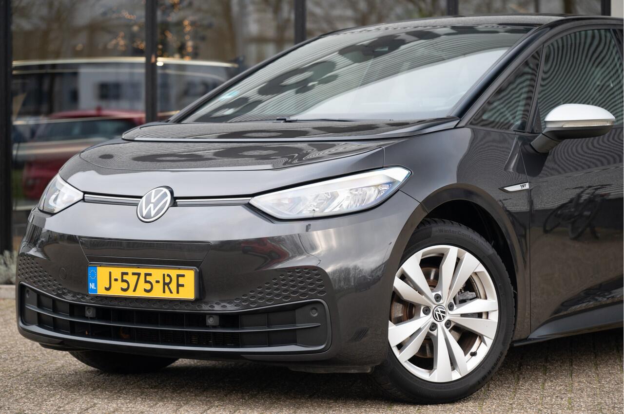 Volkswagen ID.3 First 58 kWh | Adapt. Cruise | Navi | Stoelverw. | PDC V+A | 18" | Opt. Zo + Wi set