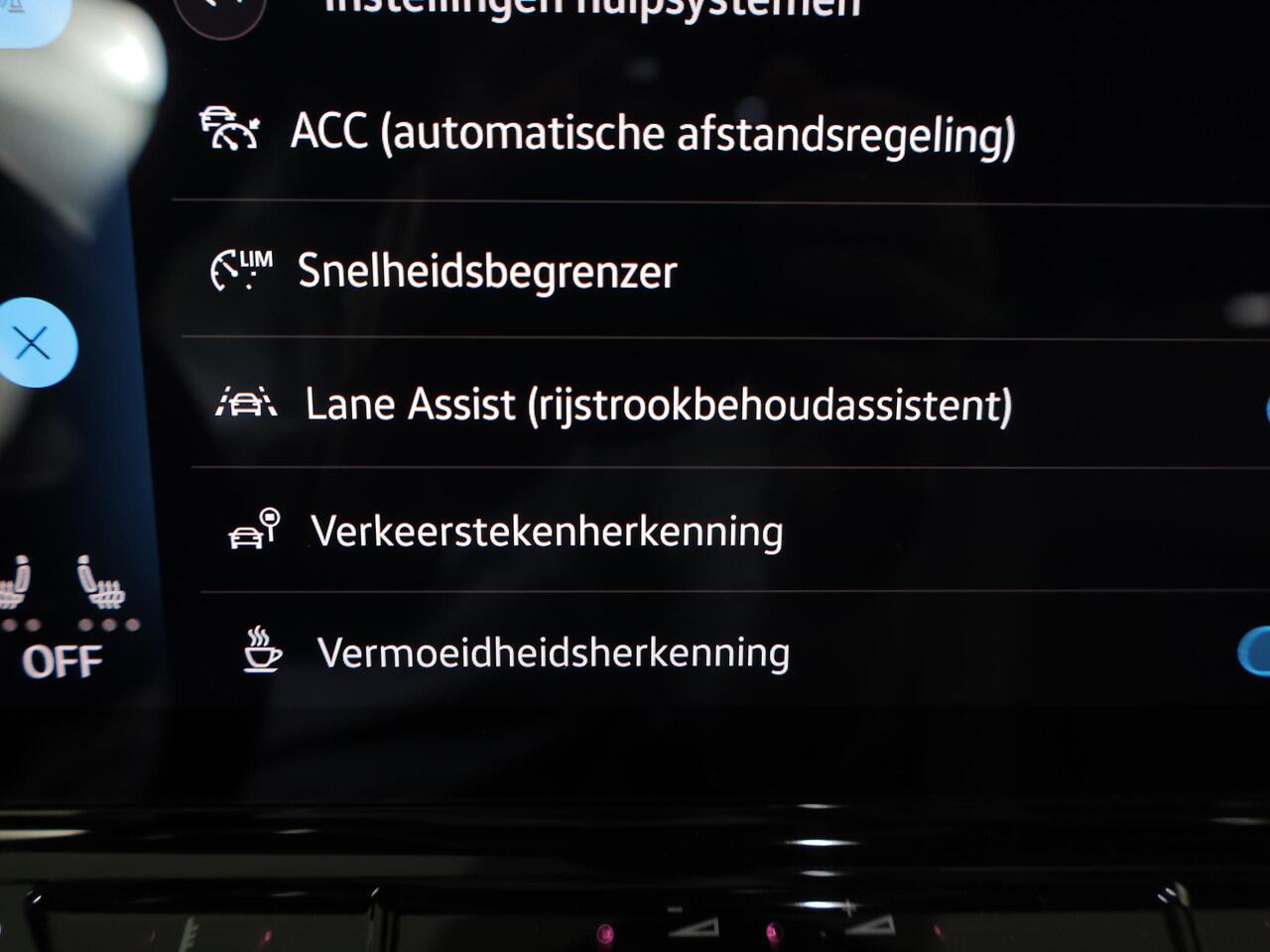 Volkswagen ID.3 Business 58 kWh 204 pk | Navigatie | Parkeersensoren | Achteruitrijcamera | Stoelverwarming | Matrix LED koplampen | 85% accu