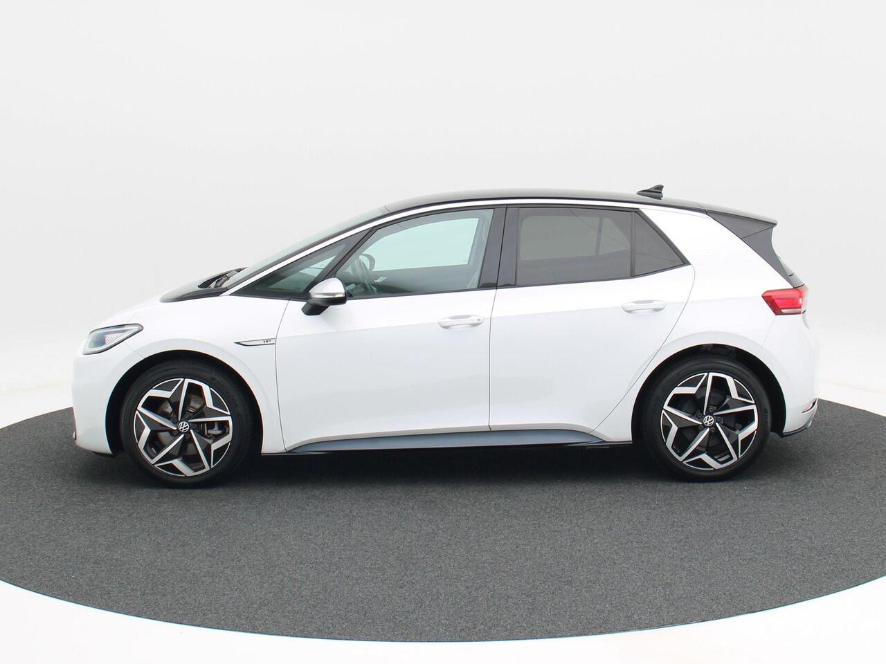 Volkswagen ID.3 First Plus 58 kWh 204 Pk Automaat | Adaptive Cruise | Climate Control | Stoelverwarming | Navigatie | Camera | Carplay | 19 inch | 124.915 Km!!