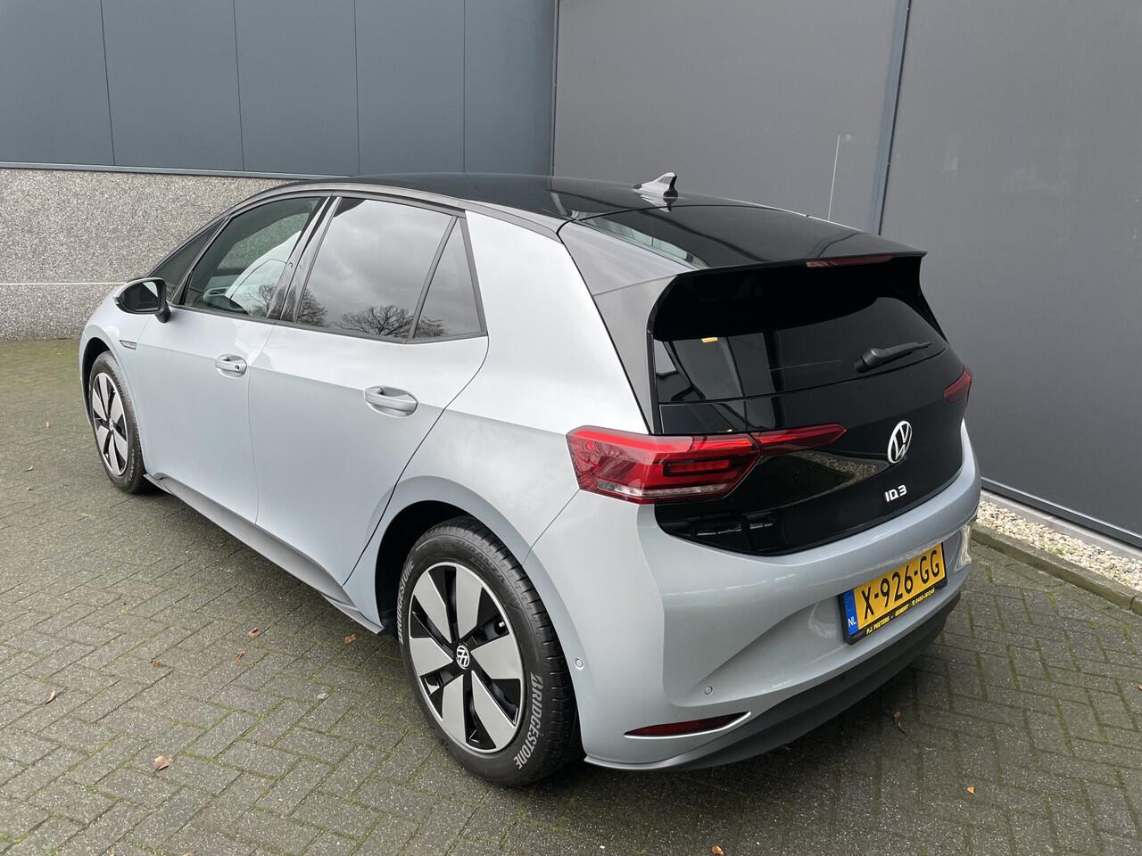 Volkswagen ID.3 Pro Advantage 58 kWh Nieuw Clim. control - Cruise control - Parks.v+a - stuur en v.stoelen vw - Park Assist - Tel/Connect/radio - MFL stuurwiel - ramen E-VZ - Spiegels E-V+V
