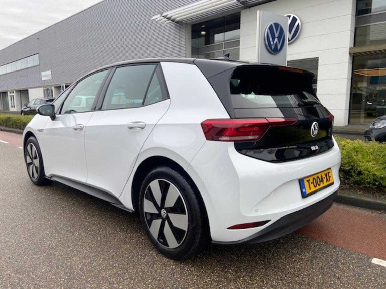 Volkswagen ID.3 Pro 58 kWh / Navi / Voorstoelen verwarmd / App-Connect / Parkeersensoren