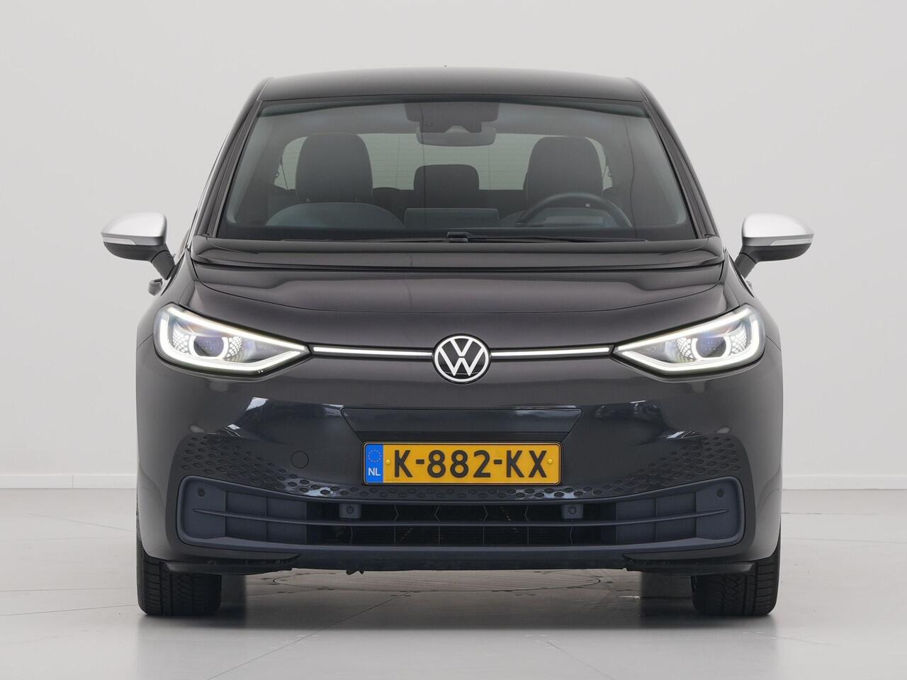 Volkswagen ID.3 First Plus 58 kWh Navigatie Carplay stoel/stuurverwarming Camera 89%SOH Demo TH