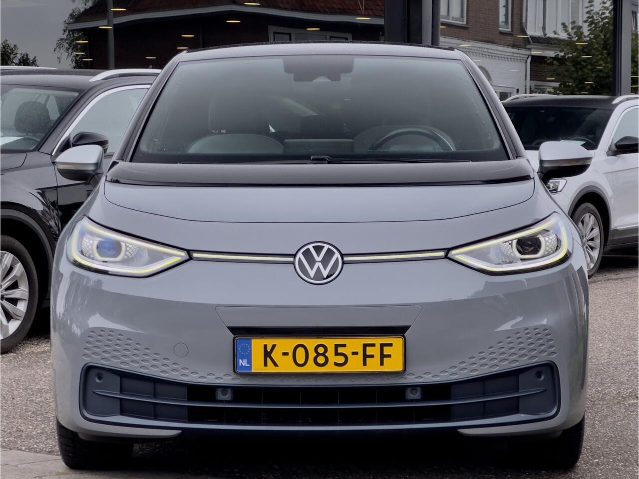 Volkswagen ID.3 FIRST PLUS ACTIE! BETAAL NU 50% 9950 DE REST IN 2JR RENTEVRIJ FINANCIEREN