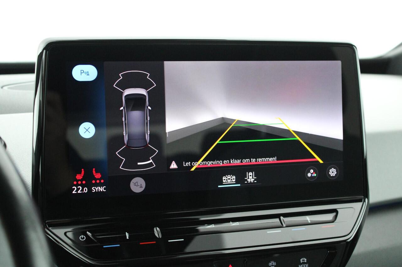 Volkswagen ID.3 First Plus 58 kWh 204pk SOH 87% Camera Matrix Adaptive Cruise Navigatie Stoel+stuurverwarming