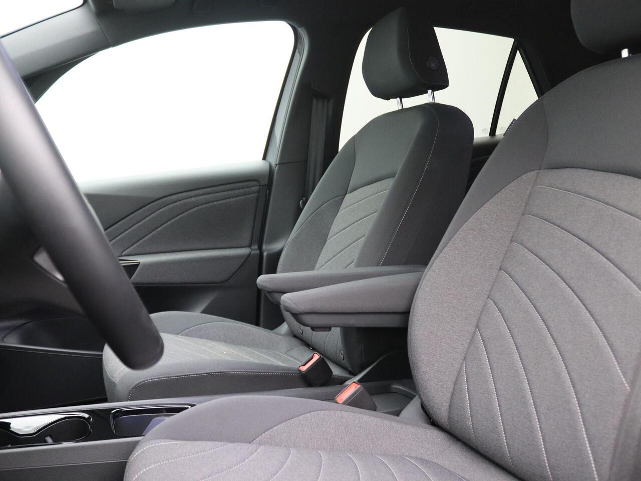 Volkswagen ID.3 Pro 58 kWh 204PK Aut. Matrix-LED Verlichting, Keyless, Achteruitrijcamera, Navi, Alarm, Stoel-Stuurverwarming, Elektr. inkl. spiegels, 18" LM Velgen, Adaptieve Cruise Control