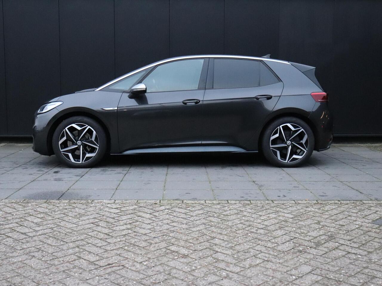 Volkswagen ID.3 First Plus 58 kWh | CAMERA | SOH 92,6% | CRUISE | NAVI | APPLE CARPLAY | STOEL/STUURVERW. |