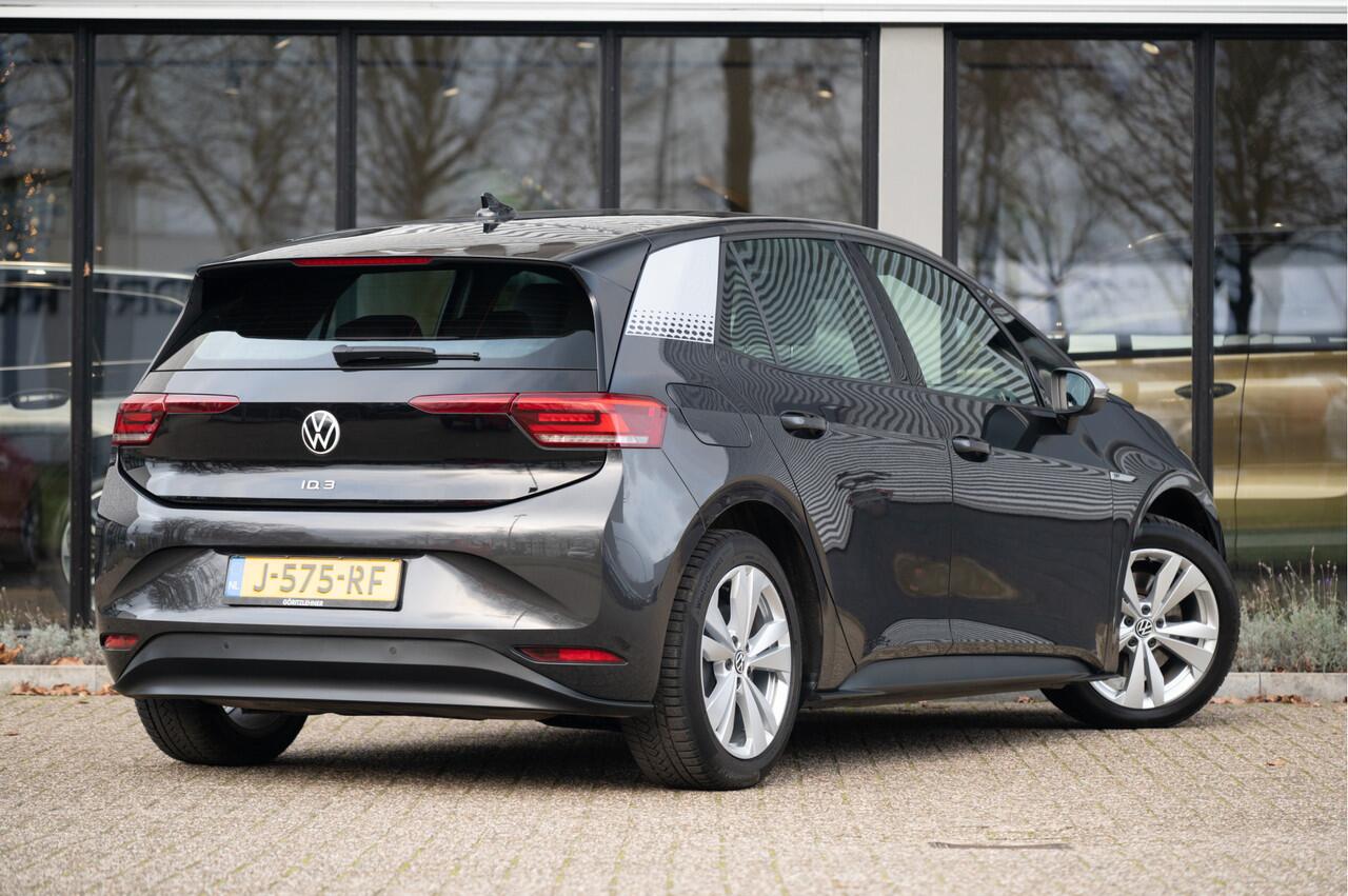 Volkswagen ID.3 First 58 kWh | Adapt. Cruise | Navi | Stoelverw. | PDC V+A | 18"