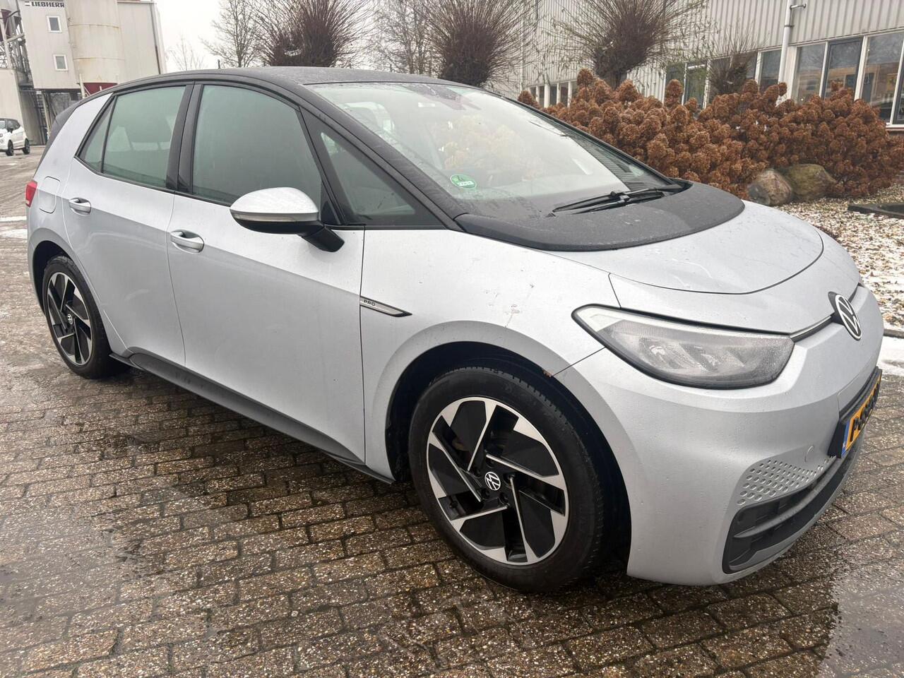 Volkswagen ID.3 Life 58 kWh | Autonaat | Navi | Clima | Sensoren | Lichtmetalen velgen | B