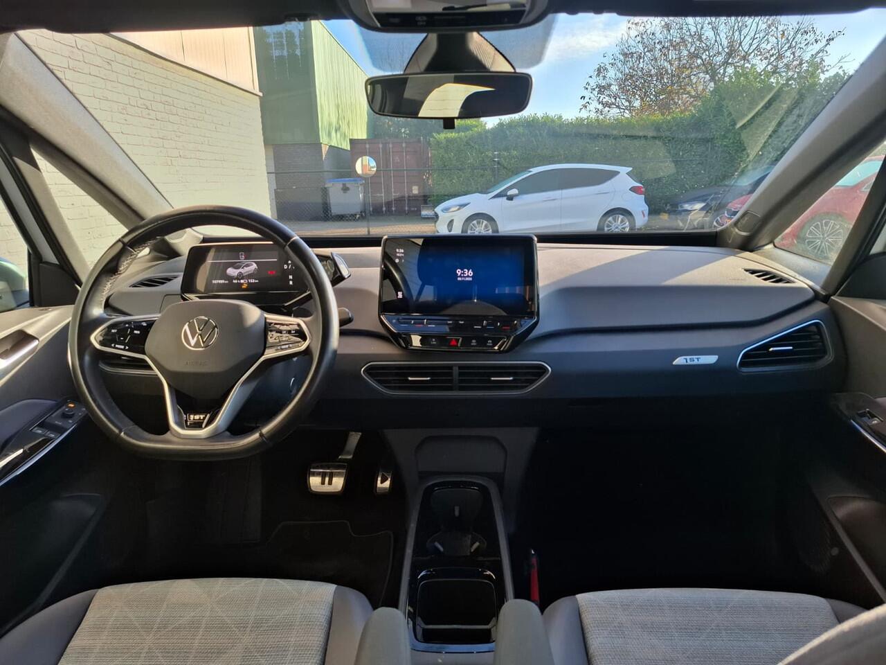 Volkswagen ID.3 First 58kWh Navi Ecc Adap.Cruise Apple Carplay Android Auto Pdc Bluetooth Keyless Led Rijstrooksensor IQ Drive Stoel+Stuurverwarming SOH 90% 1e Eigenaar Origineel Nederlandse Auto