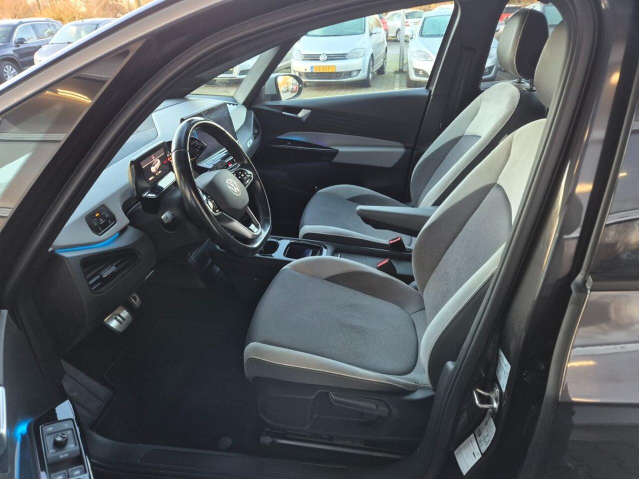 Volkswagen ID.3 FIRST PLUS 58 KWH, BTW auto, 204pk, Stoelverwarming, Camera, ALL IN PRIJS!